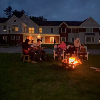 Dormsgiving Brings Warmth to a Cold November Night